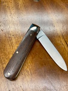 A Wright & Son Sheffield Gentlemen's Jack with Spearpoint Blade and stabilized Rosewood  