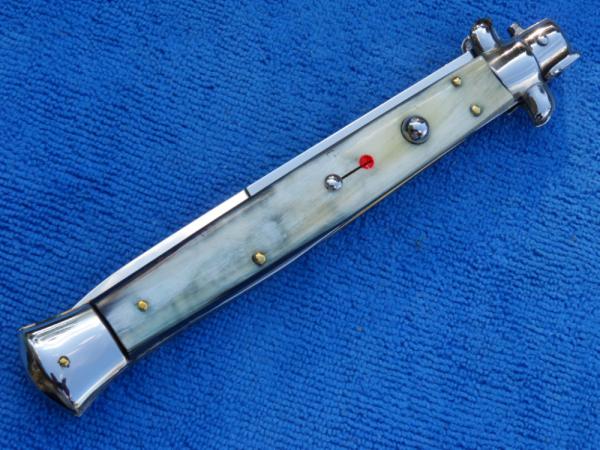 New 13"Renzo Beltrame Italian Stiletto Genuine Brazilian Horn Handles- SS Bayonet Blade New 13"Renzo Beltrame Italian Stiletto Genuine Brazilian Horn Handles- SS Bayonet Blade