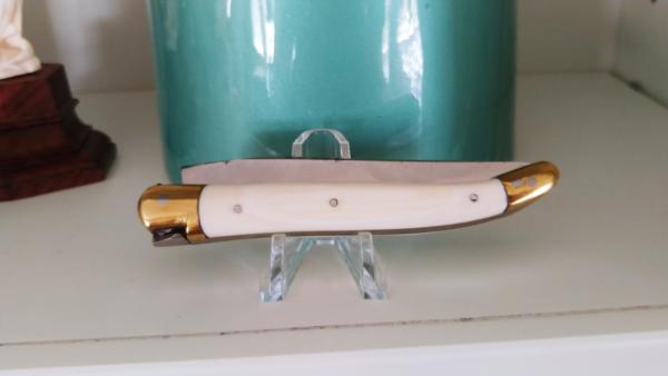 Laguiole exotic scales