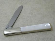 Parker Cut. Co. Surgical Steel Japan Pearl Little Pillbuster Knife in Box