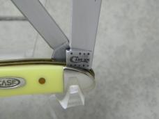 Case XX USA 2011 Yellow 3220 CV Peanut Knife in Box