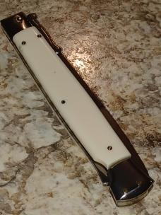 Frank B. 11" Imitation Ivory swinguard. 