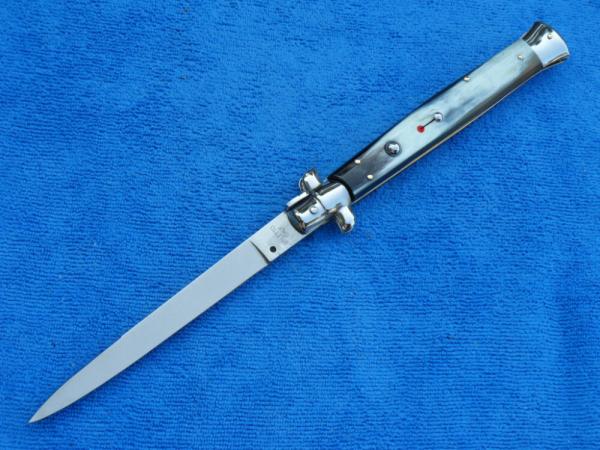 New 13" Renzo Beltrame Italian Stiletto Genuine Brazilian Horn Handles- SS Swedge grind Blade New 13" Renzo Beltrame Italian Stiletto Genuine Brazilian Horn Handles- SS Swedge grind Blade