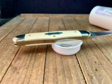 Great Eastern Cutlery Tidioute Camel Back Congress #34 Unicorn Ivory Acrylic 