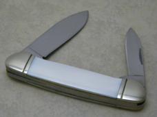Remington Collectors Series Mother of Pearl Canoe Knife in Box
