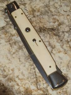 Frank B. 11" Camel Bone  swinguard. 