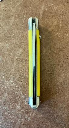 Colonial Shur-Snap Fishtail Switchblade Knife 