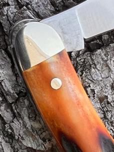 TUNA VALLEY AMBER STAG ROOSTER COMB "FARMER'S JACK" KNIFE 1 OF 70
