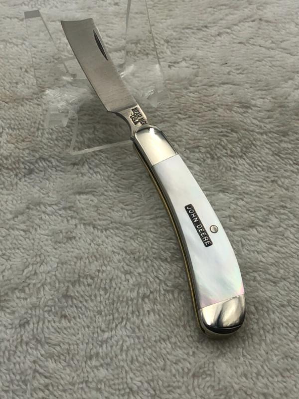 John Deer Collectible Mother Of Pearl Pocket Knife By Bear MGC Made In USA (#27)