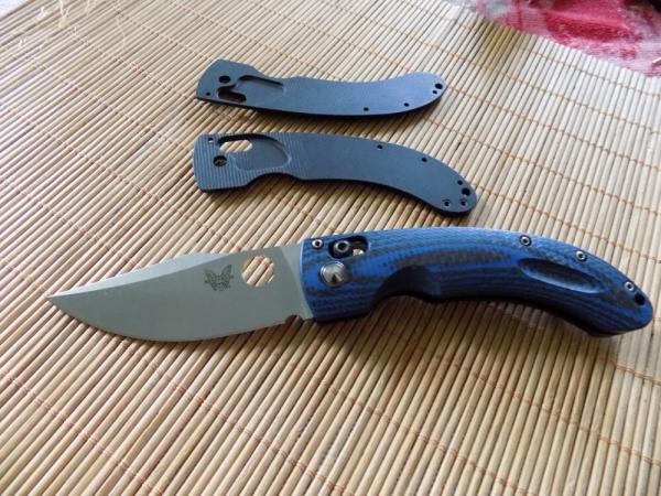 Never Used Benchmade #746 Onslaught Knife with custom handles Never Used Benchmade #746 Onslaught Knife with custom handles