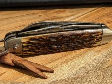 Quality Mid Century Scout Style Jigged Bone Handle Utility Knife