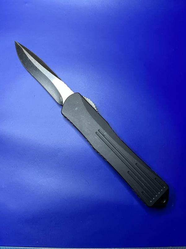 Heretic Knives Manticore-X OTF Knife Two Tone Battleworn Heretic Knives Manticore-X OTF Knife Two Tone Battleworn