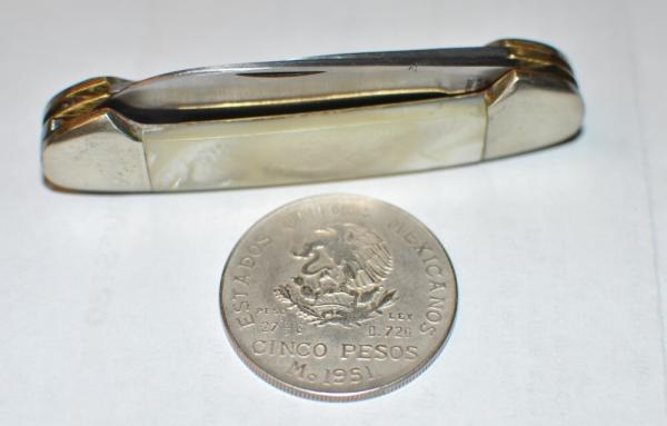 Wostenholm Sheffield Made 1970 3 Blade Canoe 3 3/4" Closed Perfect Pearl Factory Edge All Snap Tight