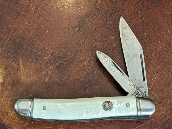1956-1988 Vintage Imperial 2 Black Serpentine Pearl Handle Jack Knife 