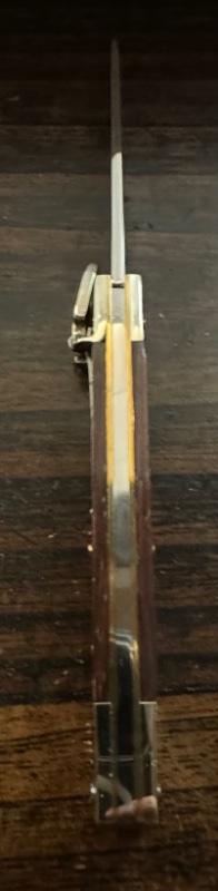 Hubertus Slim Leverlock with wood scales