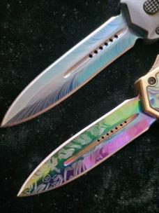 2 COLORFUL AUTOS