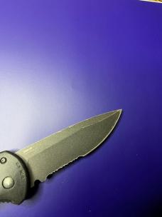 Benchmade Claymore Automatic Knife 9070