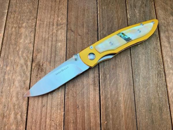 Seki Cut Linerlock Gold Lip Pearl and Abalone Seki Japan Seki Cut Linerlock Gold Lip Pearl and Abalone Seki Japan