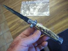 Vintage Italian 9 Inch Stiletto Automatic 1980's Stag/Antler W/Black Kriss Blade Italy Stainless
