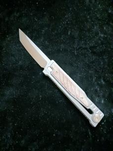 REATE EXOSKELETON GRAVITY KNIFE 