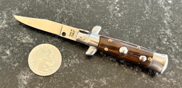 Miniature Switchblade Knife, Nice Dark Horn Scales, Clip Point Blade, Italy, Unused Miniature Switchblade Knife, Nice Dark Horn Scales, Clip Point Blade, Italy, Unused