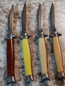  Group of four 8 fish tail shur snap. For Parts or repair.