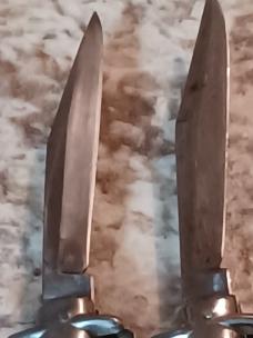  Group of four 8 fish tail shur snap. For Parts or repair.