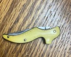 SUPER UNUSUAL SHOE KNIFE