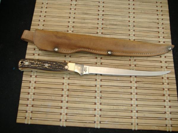 SCHRADE+ UNCLE HENRY 167 FULL TANG FISH FILET KNIFE USA MADE AND ORIGINAL LOOPED LEATHER BELT SHEATH SCHRADE+ UNCLE HENRY 167 FULL TANG FISH FILET KNIFE USA MADE AND ORIGINAL LOOPED LEATHER BELT SHEATH