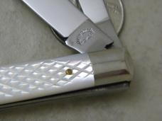 Queen Cut Co Titusville PA Carved Pearl Number 96 Physician's Knife