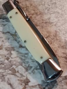 9 3/4" Asian Swinguard. 