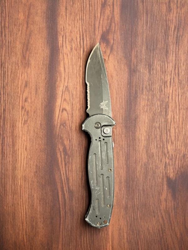 Benchmade 9051 AFO (Good Condition) Benchmade 9051 AFO (Good Condition)