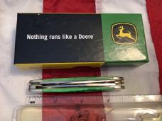 Case xx John Deere Stockman Mdl# 6318 SS w/ John Deere Green Handles & Yellow Shield -NOS