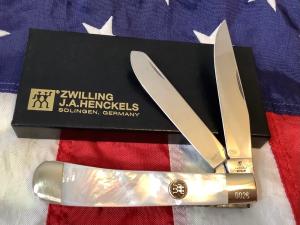 J A Henckels Trapper w/ Flashy Rainbow Mother of Pearl Handles +Pouch, COA & Hard Box -NOS