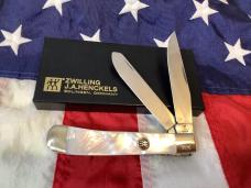 J A Henckels Trapper w/ Flashy Rainbow Mother of Pearl Handles +Pouch, COA & Hard Box -NOS