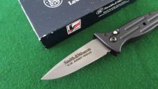 A LOT of 2 KNIVES - Smith & Wesson Model 1251 US ARMY & MIKOV Lever Lock Autos MINT