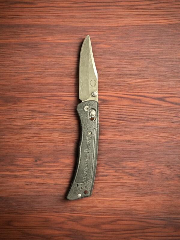 Benchmade Harley-Davidson Mini-Hardtail (3.25" Satin D2 Blade, Valox Handle) Benchmade Harley-Davidson Mini-Hardtail (3.25" Satin D2 Blade, Valox Handle)