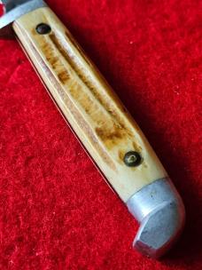 1958-1960 Queen Cutlery #85 Bird and Trout Knife - Q Steel - Rare Stamp