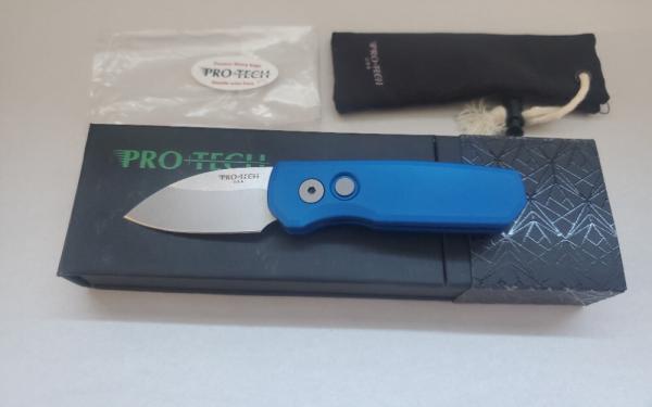Pro-Tech Runt 5 Blue scales with stonewashed 20-CV Wharncliffe Blade R5101