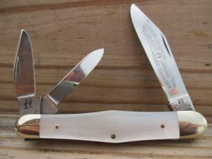 Kissing Cranes Pearl Whittler