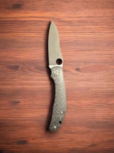 Spyderco Kapara (3.5" Blade - Carbon Fiber Handle) 