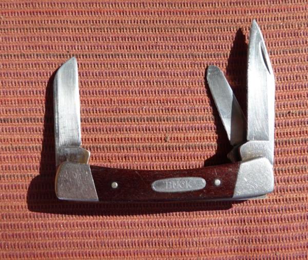 Vintage Buck 703 Colt 3-Blade Knife USA 1995 Vintage Buck 703 Colt 3-Blade Knife USA 1995