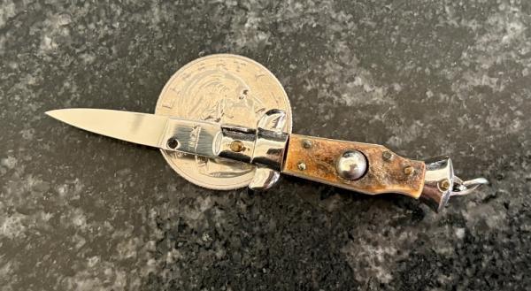 Beautiful 1960’s Stag Miniature Switchblade Knife, Keychain Size, Italy Beautiful 1960’s Stag Miniature Switchblade Knife, Keychain Size, Italy