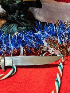 Queen Cutlery #73 - 1954-1970 Barehead Bone Stag Hunter