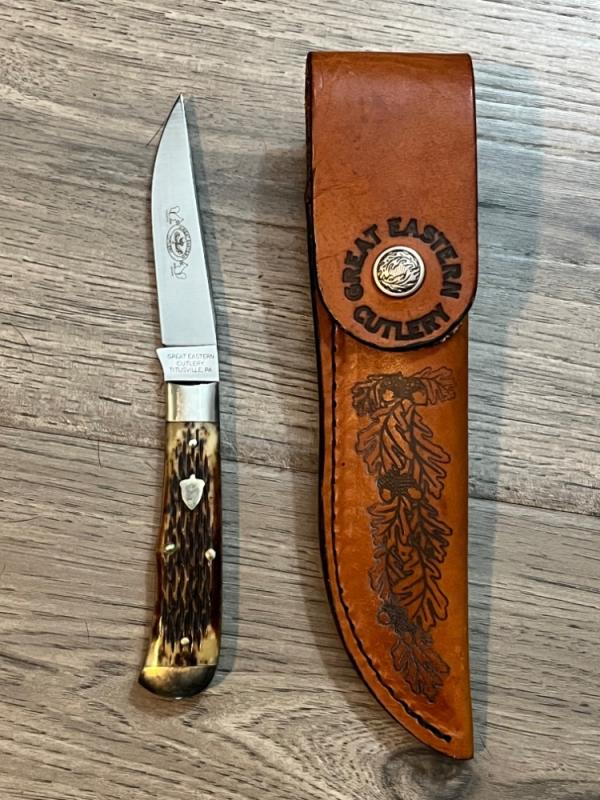 GREAT EASTERN CUTLERY H73110 ANTIQUE AMBER BONE FIXED BLADE  2010 IST year release of fixed blades