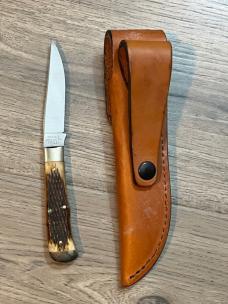 GREAT EASTERN CUTLERY H73110 ANTIQUE AMBER BONE FIXED BLADE  2010 IST year release of fixed blades
