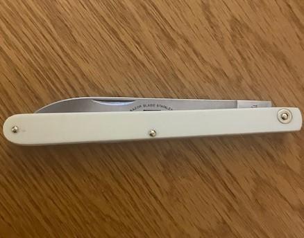 4 3/4 INCHES CLOSED ETCHED WHITE HANDLES
