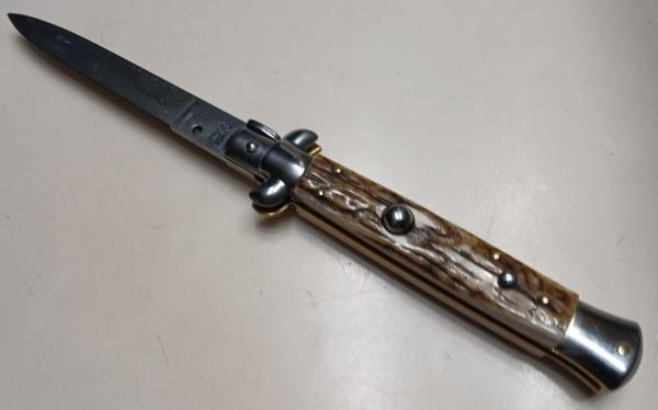  Brand New 9" Armando  Beltrame Stag Horn Scales 
