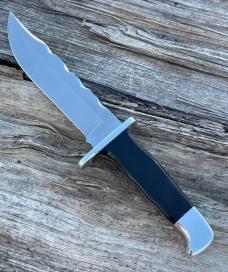 BUCK 124 FRONTIERSMAN LEROY REMER & WBC ** BUFFALO HORN W/NICKEL SILVER DEER INLAY RRR KNIVES #11