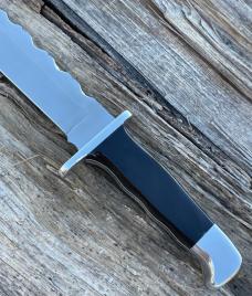 BUCK 124 FRONTIERSMAN LEROY REMER & WBC ** BUFFALO HORN W/NICKEL SILVER DEER INLAY RRR KNIVES #11